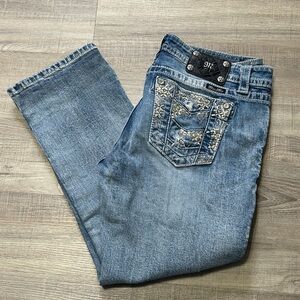 Miss Me Light Blue Boyfriend Capri’s - size 30